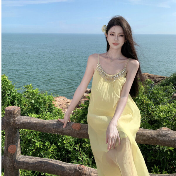 Seaside holiday dress with diamond-encrusted suspenders birthday dress summer Chaoxian backless birthday dress - Image 4
